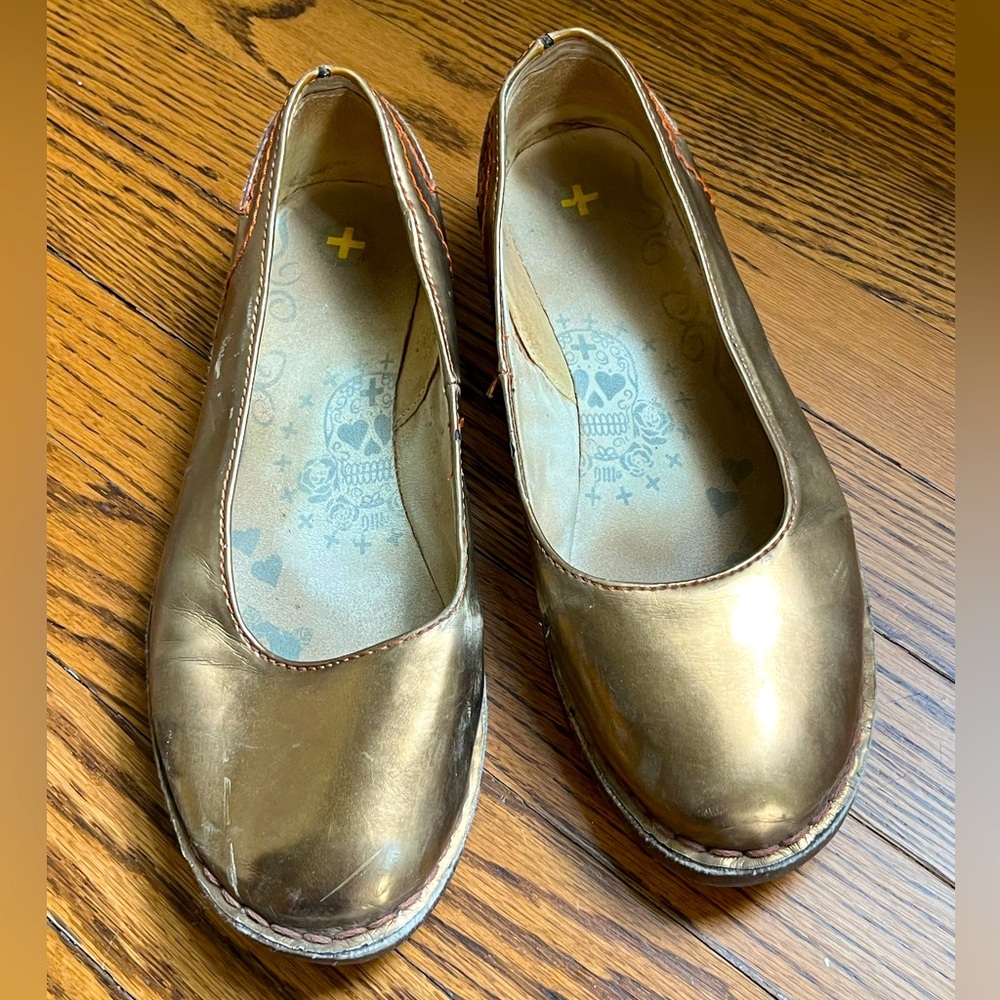 Dr Martens - “Christina” Flats - Gold/Bronze - Size 10